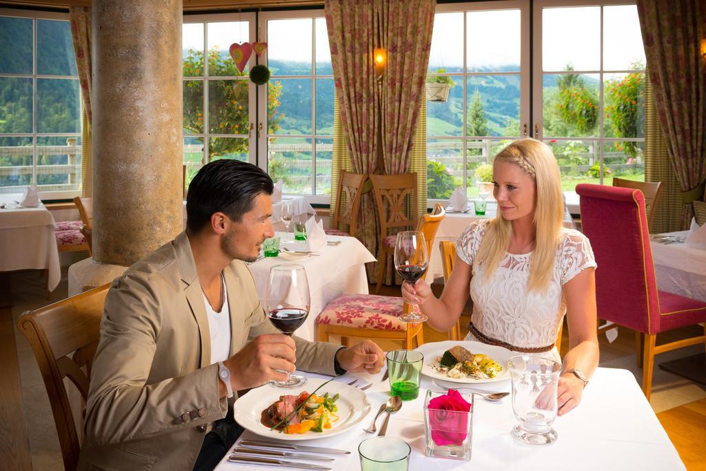 Hotel Alpenschloessl ザンクト・ヨーハン・イム・ポンガウ エクステリア 写真