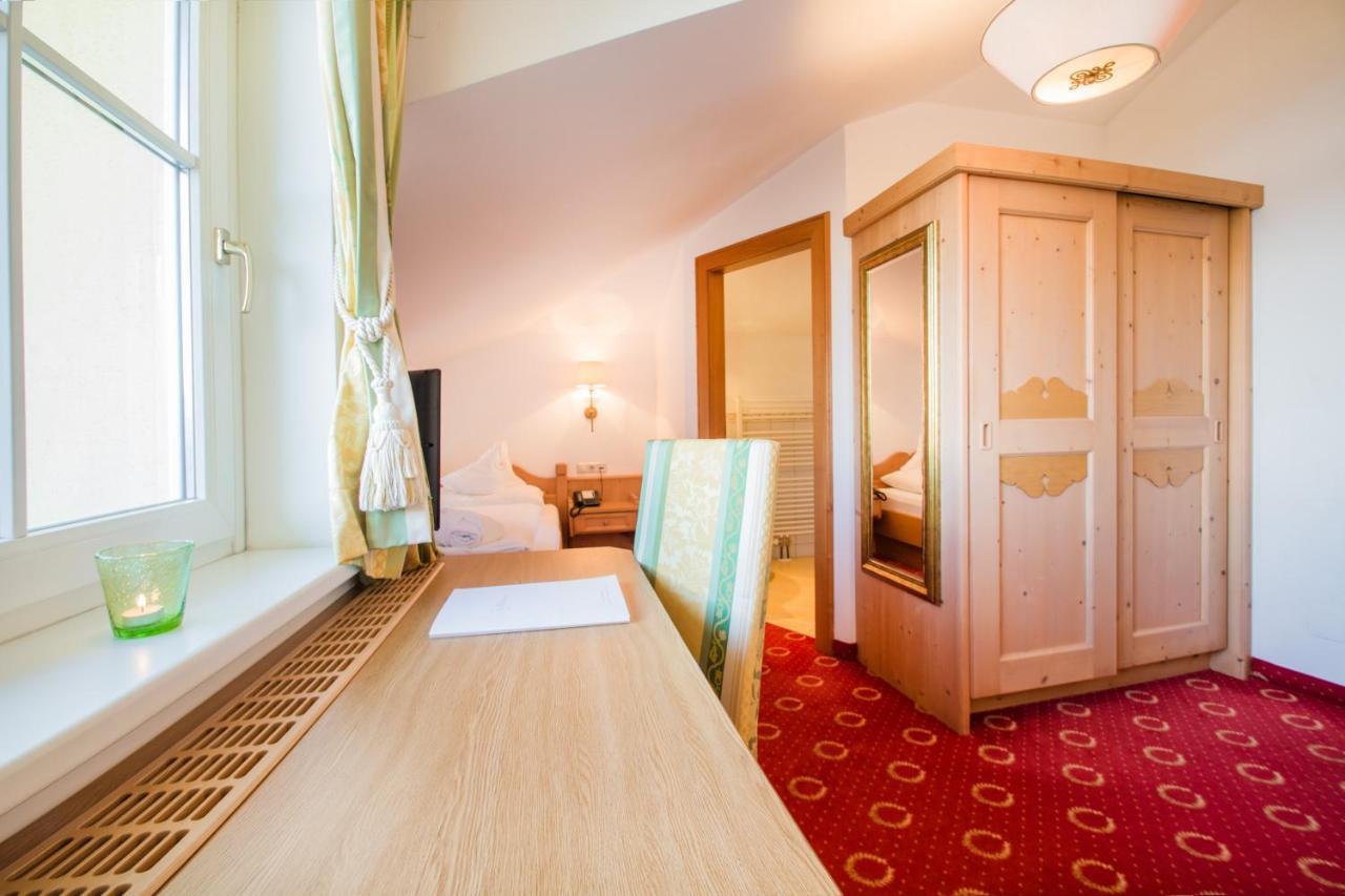 Hotel Alpenschloessl ザンクト・ヨーハン・イム・ポンガウ エクステリア 写真