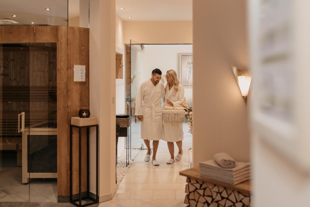 Hotel Alpenschloessl ザンクト・ヨーハン・イム・ポンガウ エクステリア 写真